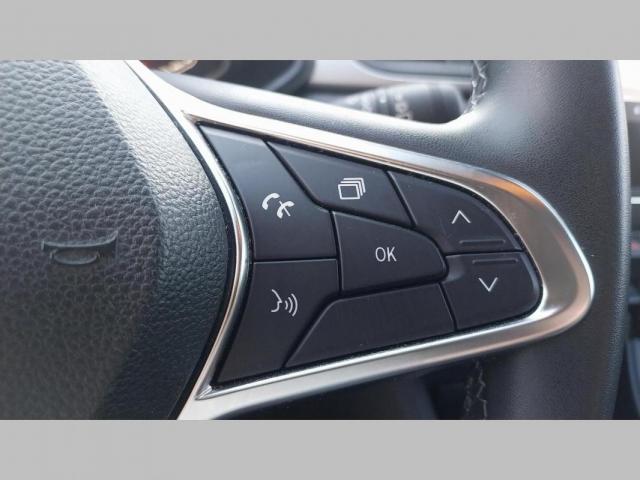 Renault Captur image 2