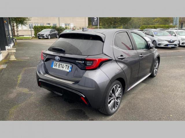 Toyota Yaris image 2