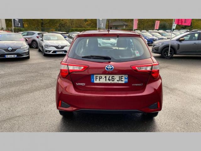 Toyota Yaris image 2