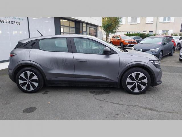 Renault Mégane E-Tech image 2