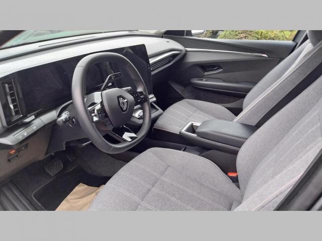 Renault Mégane E-Tech image 5
