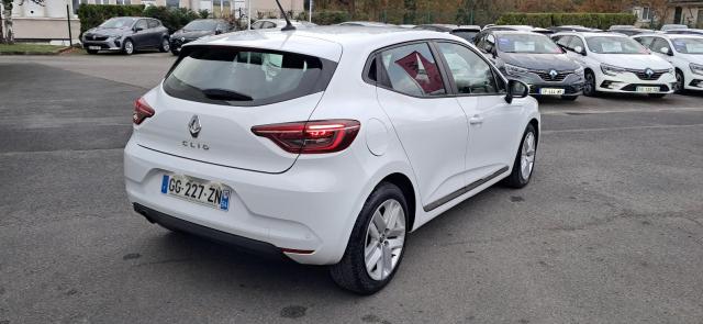 Renault Clio image 9