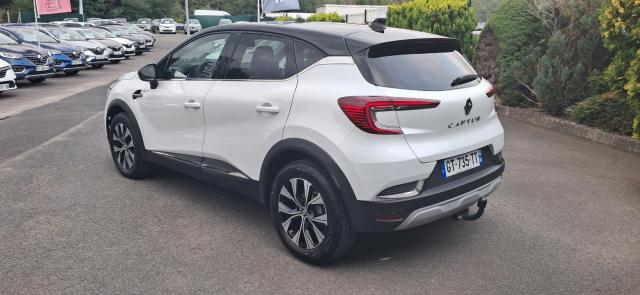 Renault Captur image 8