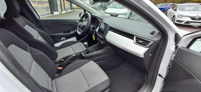 Renault Clio image 2