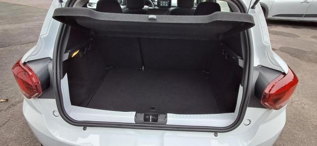 Dacia Sandero image 1