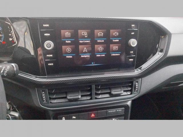 Volkswagen T-Cross image 1