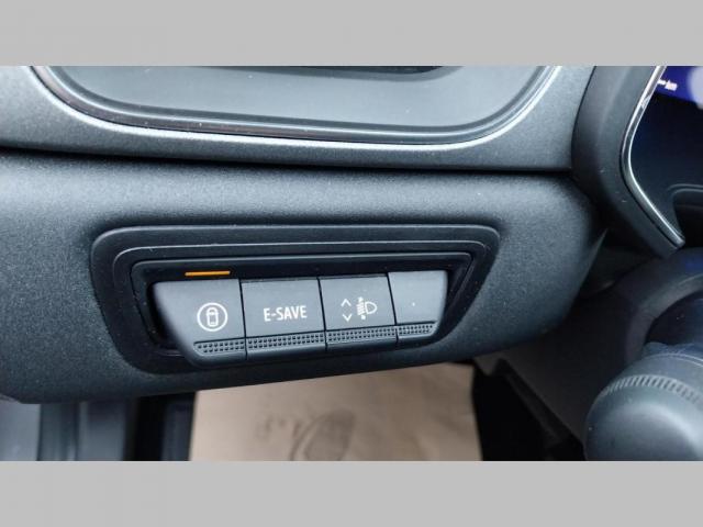 Renault Captur image 2