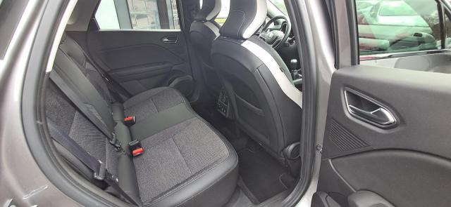 Renault Captur image 1