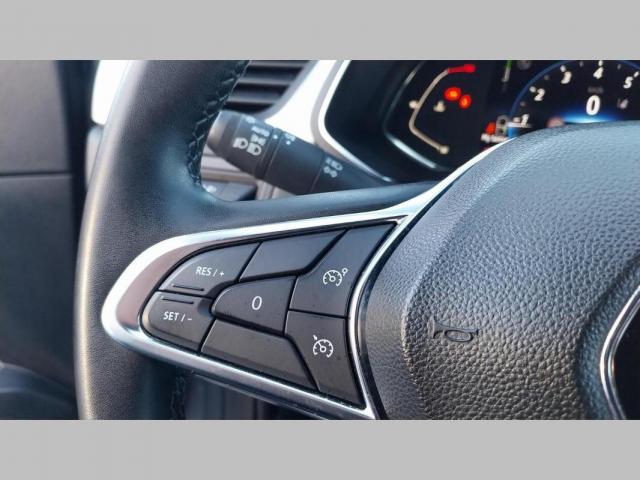 Renault Captur image 2