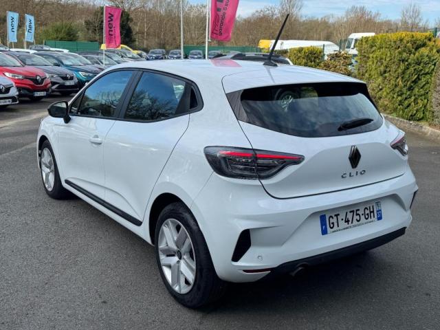 Renault Clio image 2