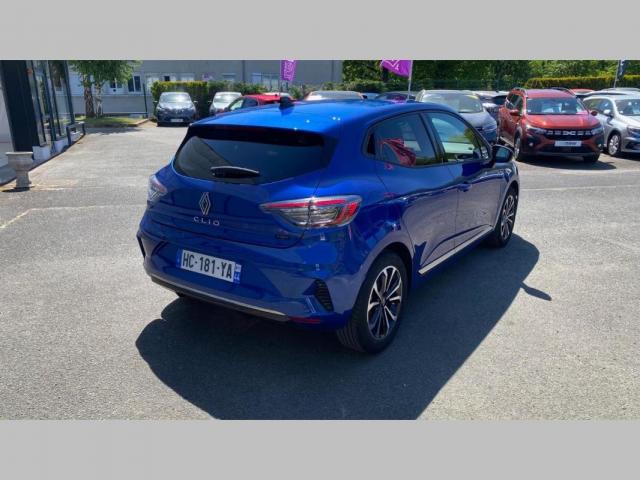 Renault Clio image 2