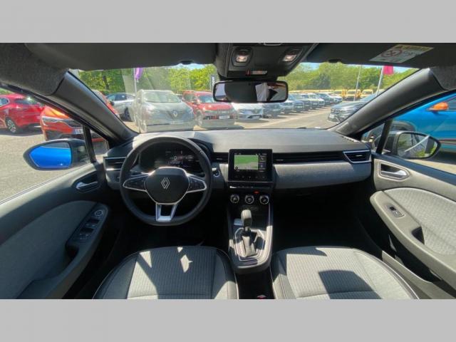 Renault Clio image 9
