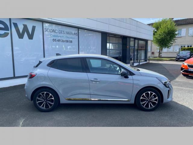 Renault Clio image 8
