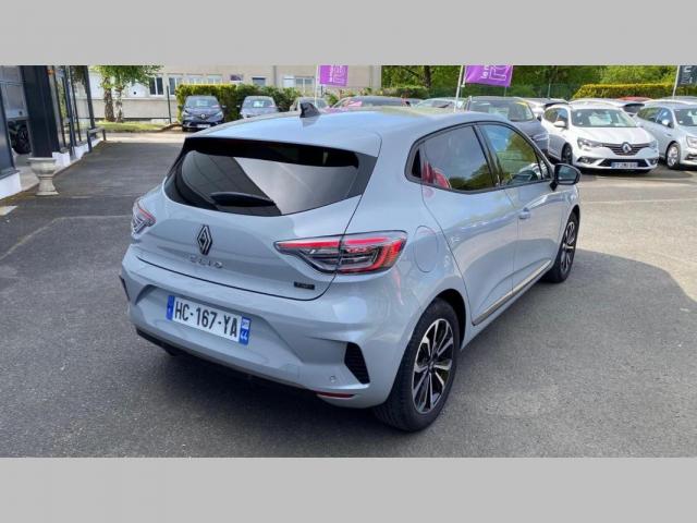 Renault Clio image 9