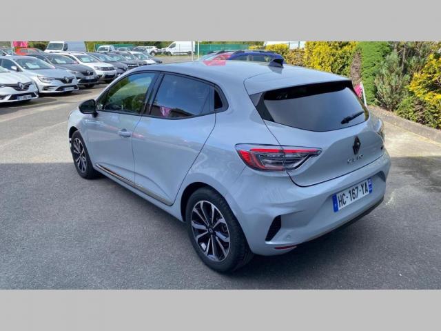 Renault Clio image 2