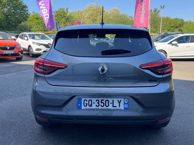 Renault Clio image 8
