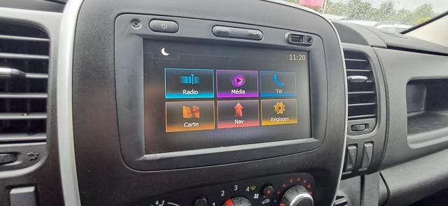 Renault Trafic image 8