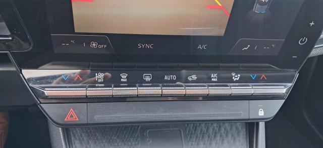 Renault Mégane E-Tech image 5