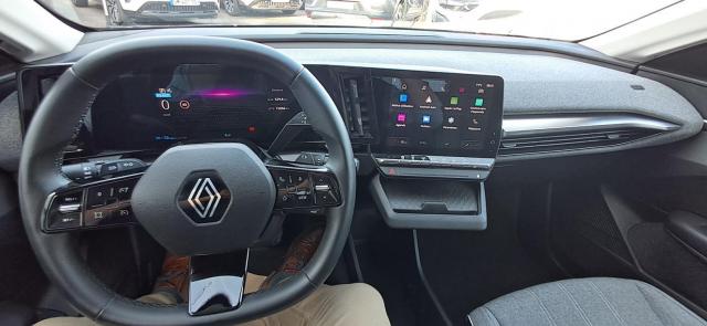 Renault Mégane E-Tech image 1