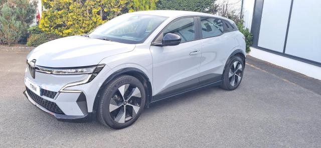 Renault Mégane E-Tech image 8