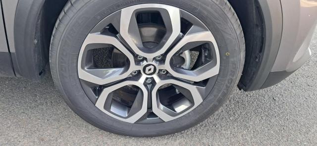 Renault Captur image 2