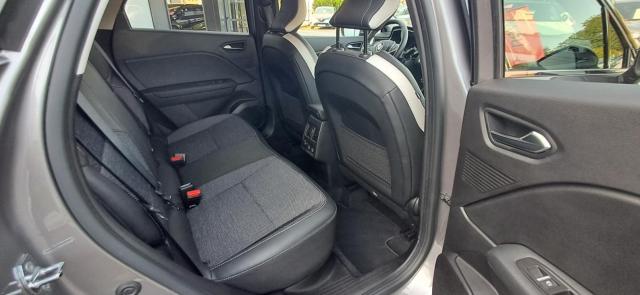 Renault Captur image 8