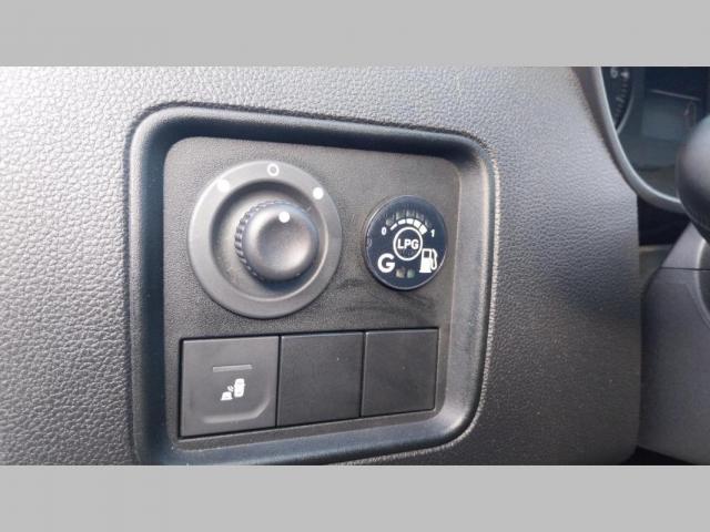 Dacia Duster image 1