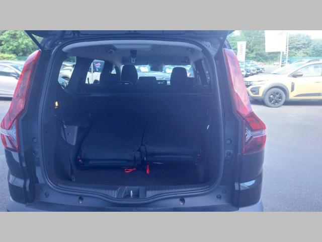 Dacia Jogger image 1