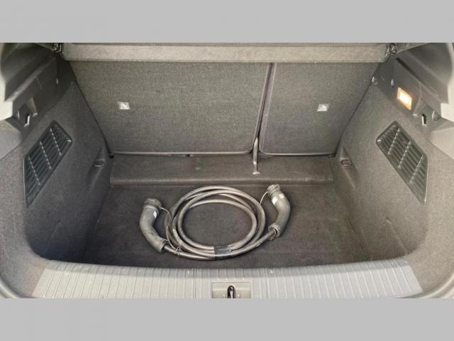 Renault Mégane E-Tech image 4