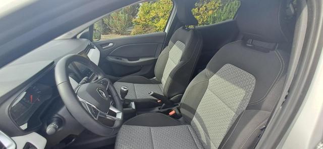 Renault Clio image 6