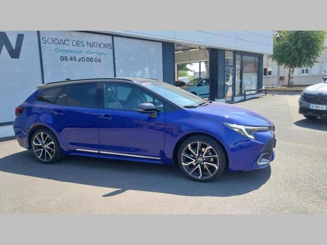 Toyota Corolla Touring Sports image 6