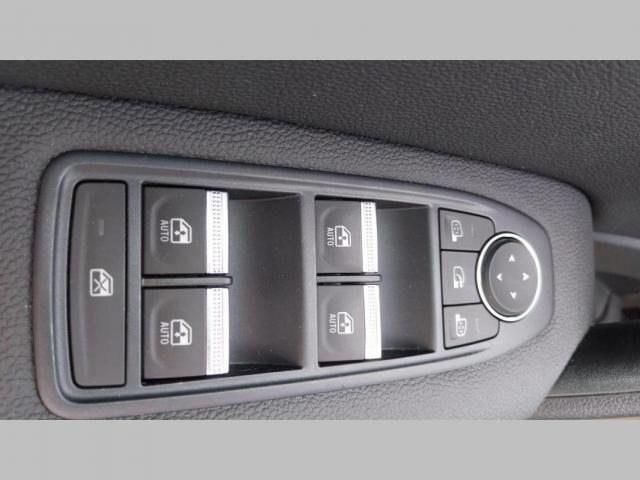 Renault Captur image 8