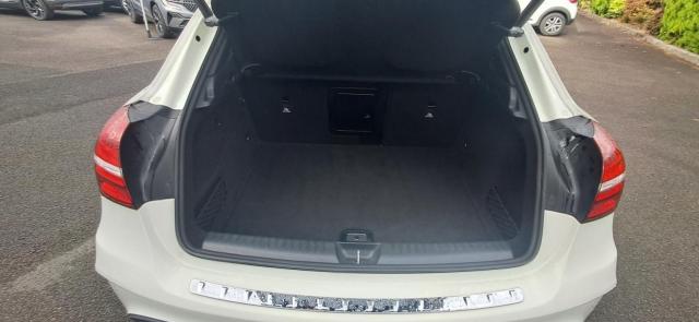 Mercedes Benz Gla image 7