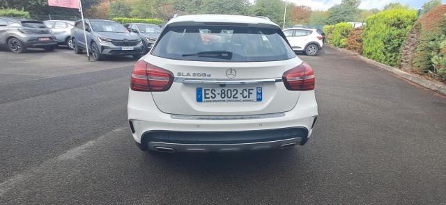 Mercedes Benz Gla image 1