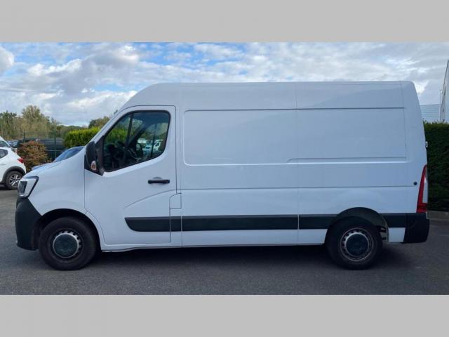 Renault Master image 2