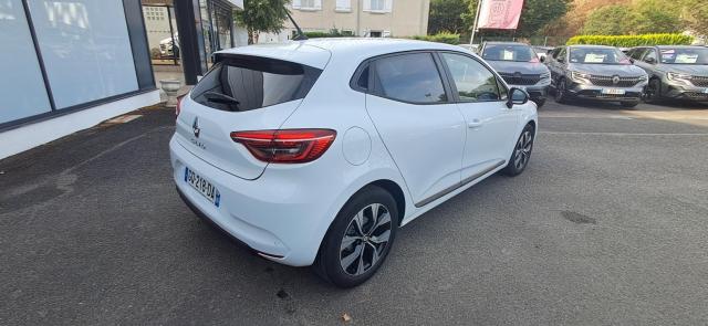 Renault Clio image 9