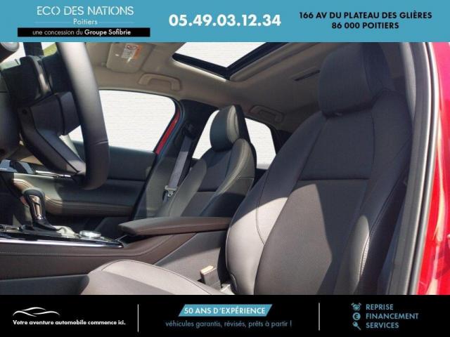 Mazda Cx-30 image 1