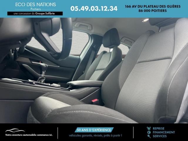 Mazda Cx-30 image 2