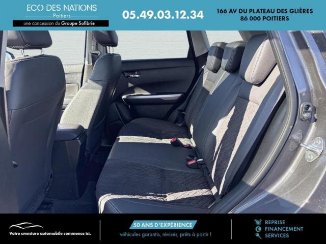 Suzuki Vitara image 8