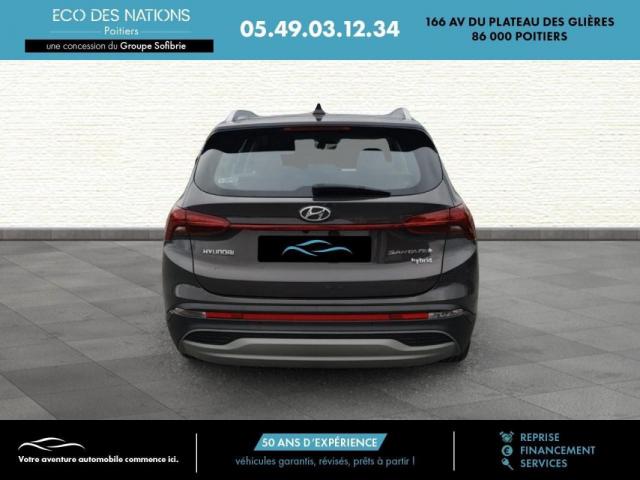 Hyundai Santa Fe image 1