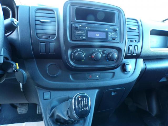 Renault Trafic image 7