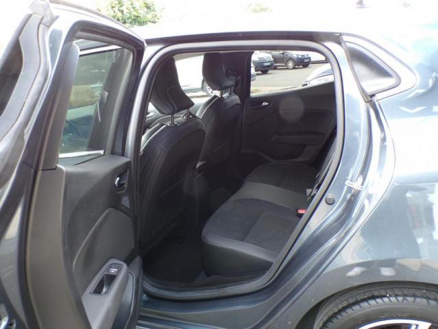 Renault Clio image 9
