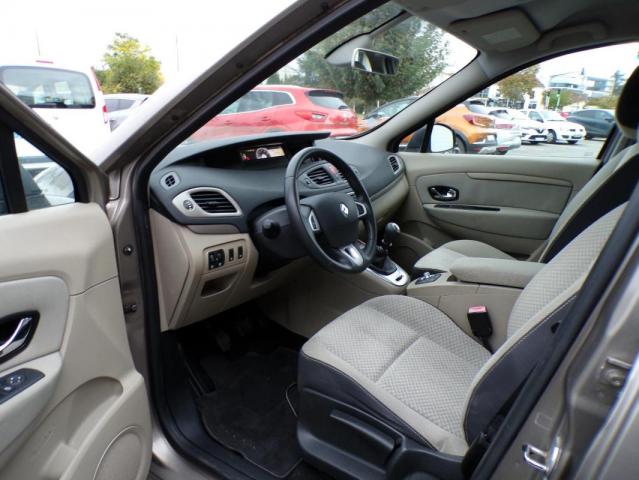 Renault Grand Scénic image 2