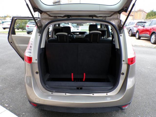 Renault Grand Scénic image 1