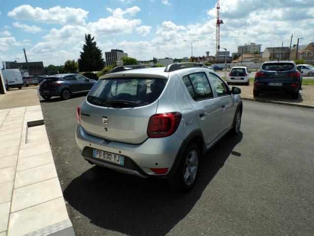 Dacia Sandero image 2