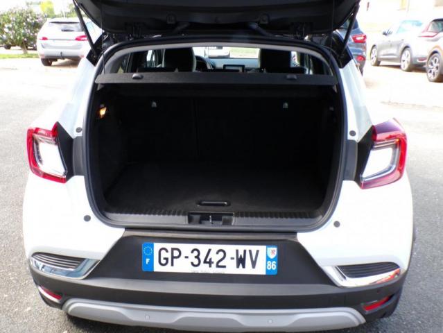 Renault Captur image 2