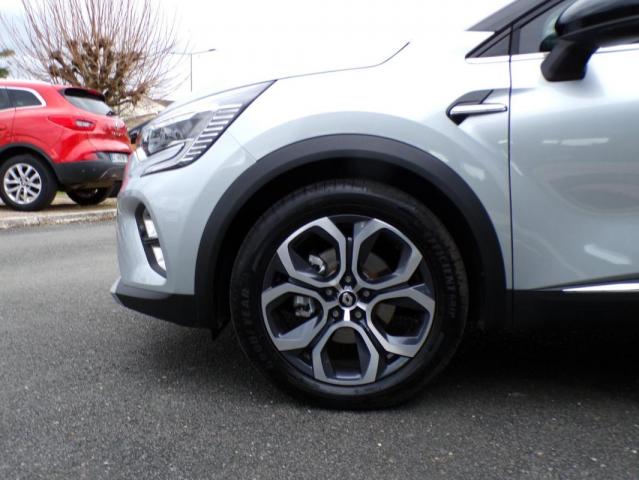 Renault Captur image 8