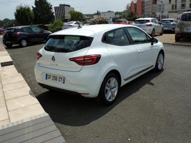 Renault Clio image 2