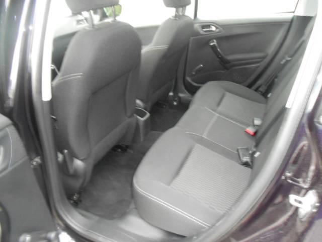 Peugeot 208 image 1