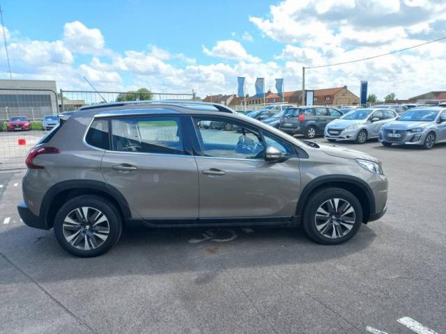 Peugeot 2008 image 7